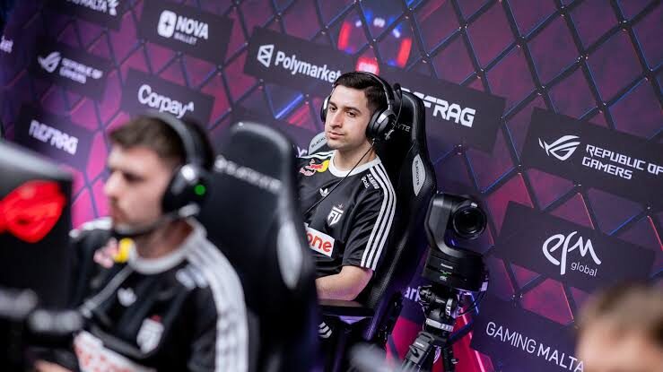 B8 beat Vitality