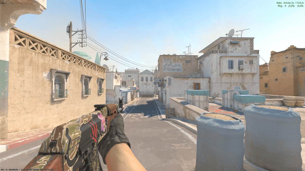 How to Move the Gun to the Left Hand in CS2